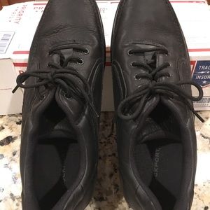 Mens  Shoes. Rockport Sz 14.